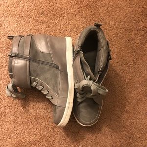 Gray Studded sneaker wedge size 11w